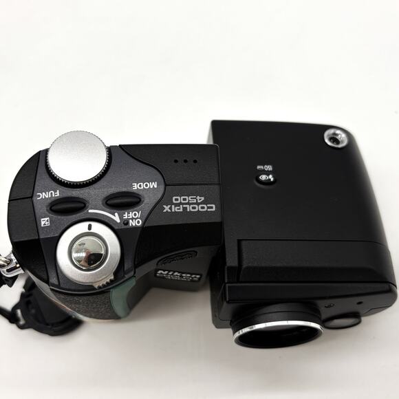 Nikon Coolpix 4500 Digital Camera Case 2 Batteries 4.0MP Accessories 4X Zoom - Picture 8 of 11